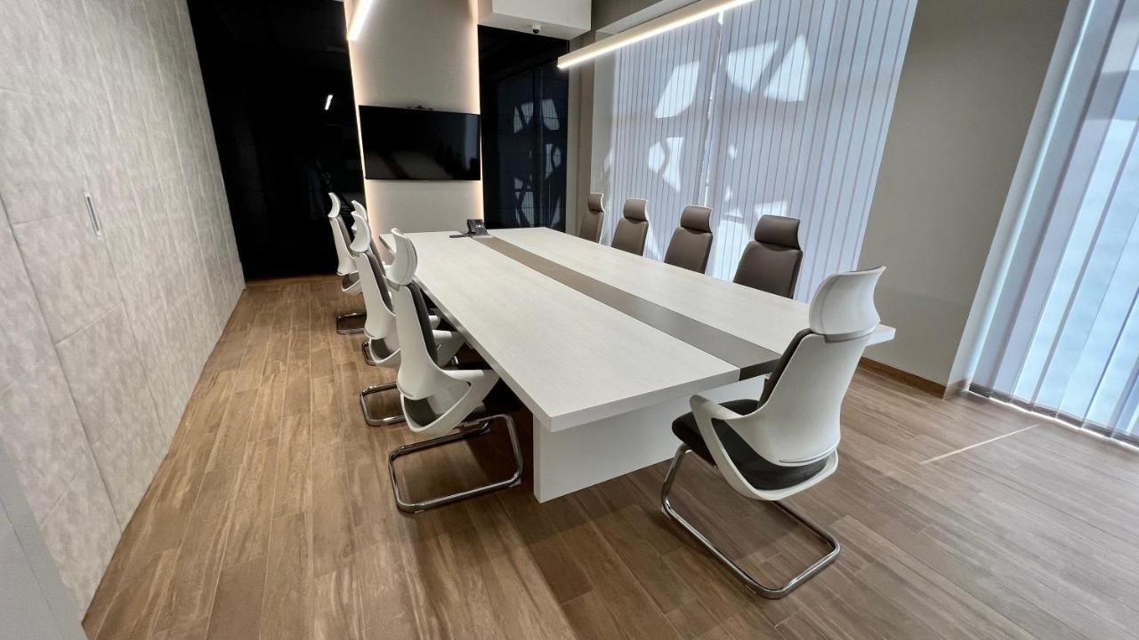 Citadines Al Ghubrah Aparthotel