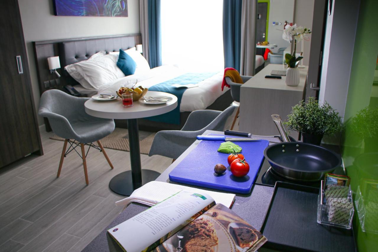 Citadines Al Ghubrah