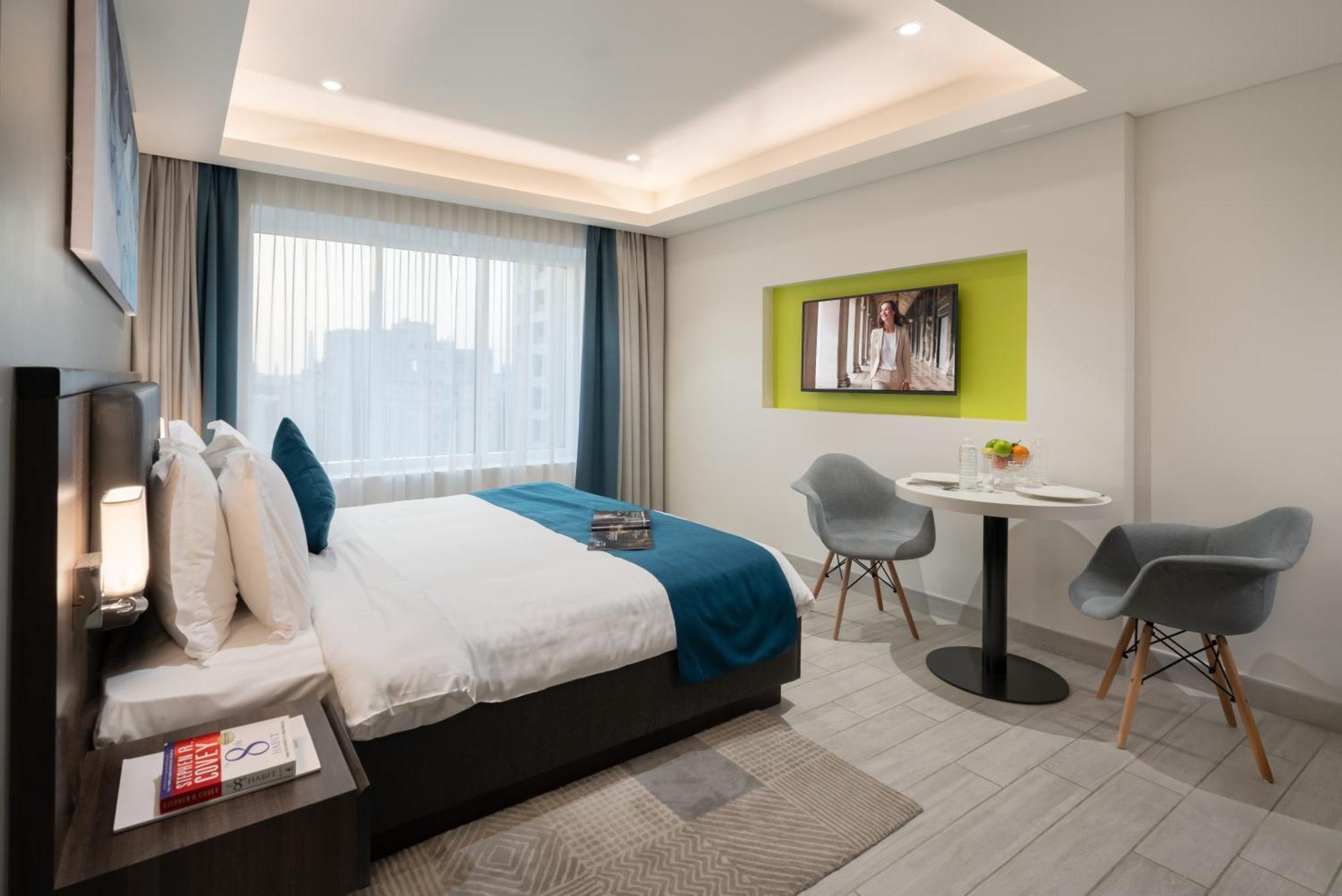 Aparthotel Citadines Al Ghubrah 4*